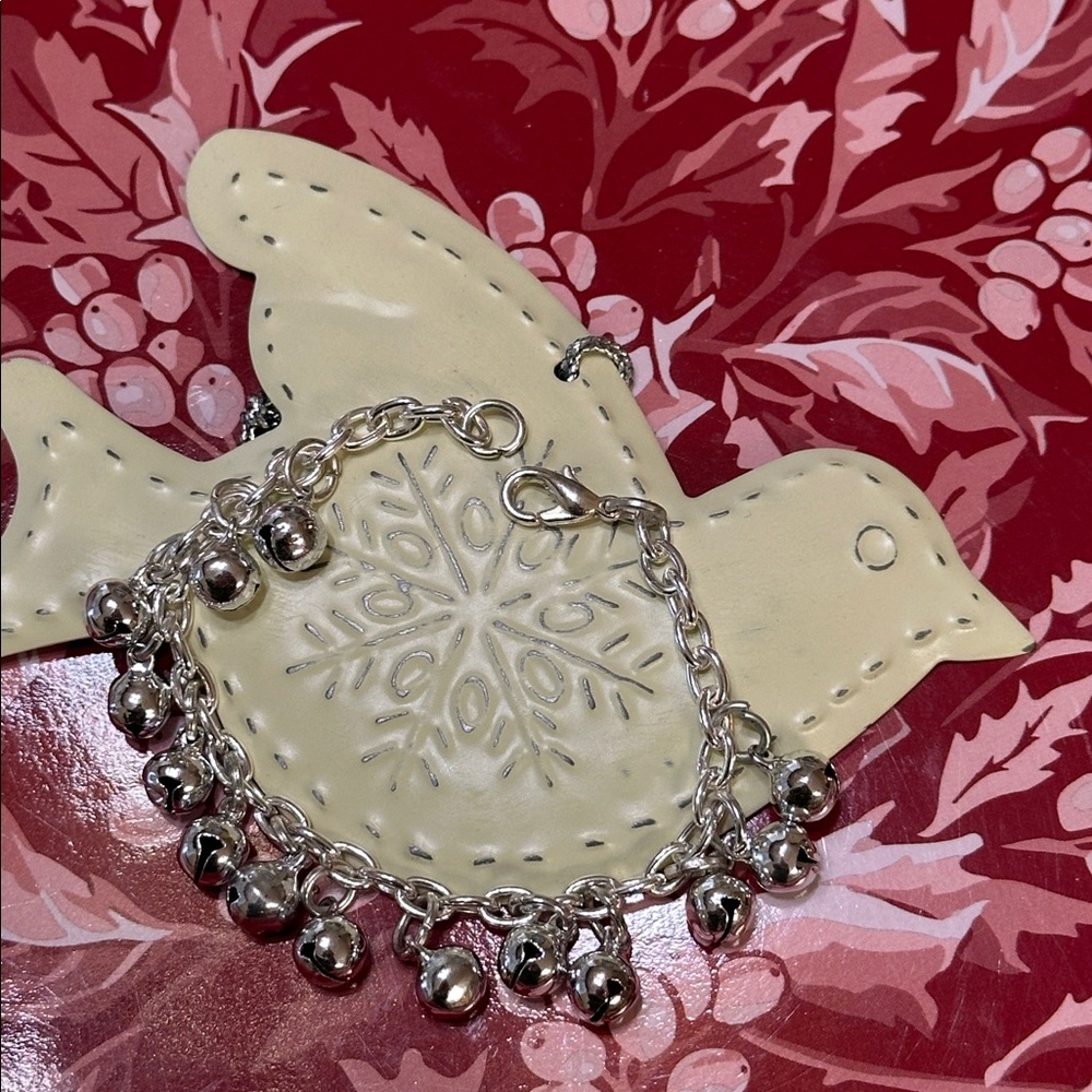 Shiny Silver Bell Bracelet - 7”